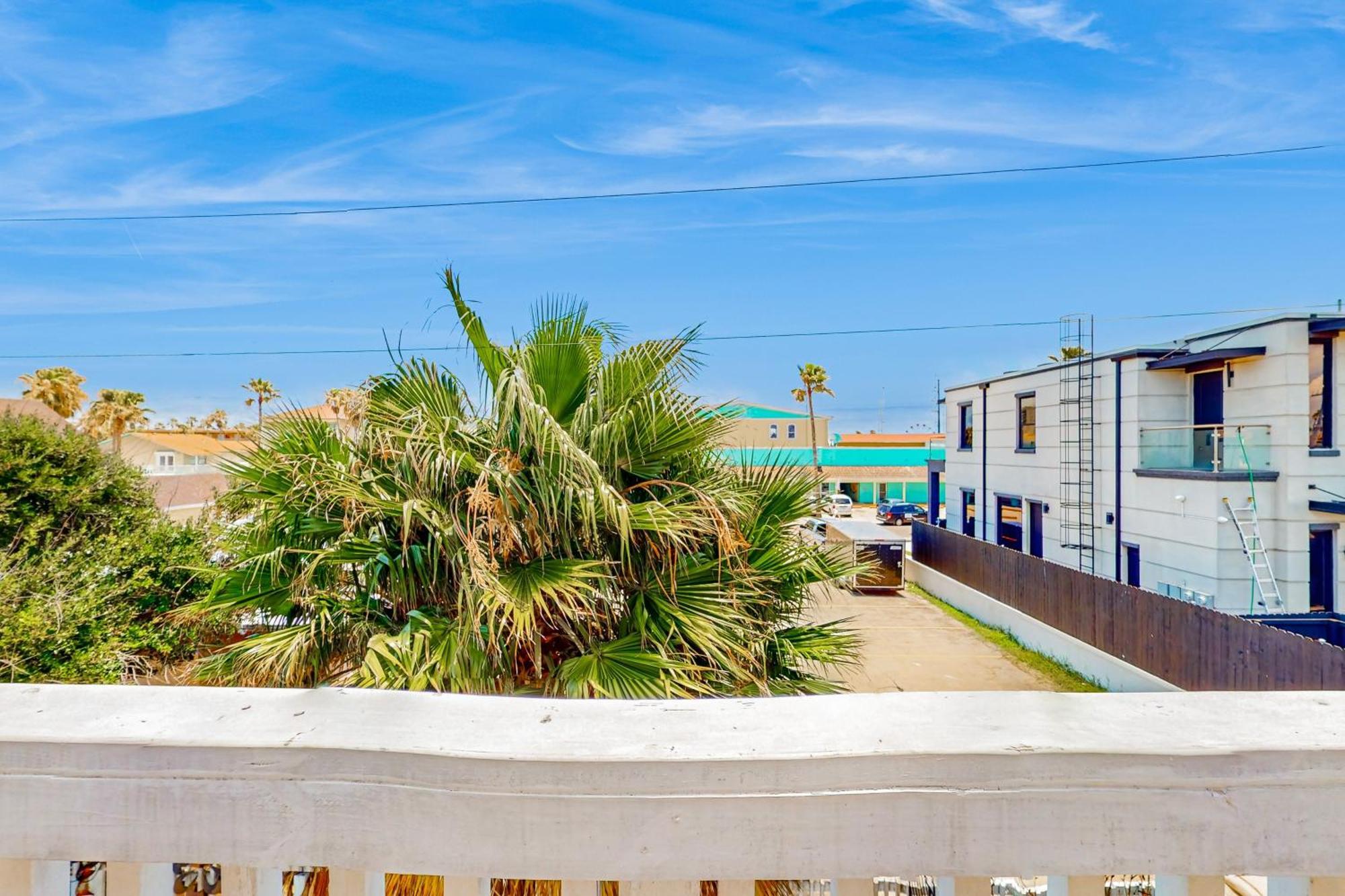 Casa Emilio II Condominiums South Padre Island Room photo